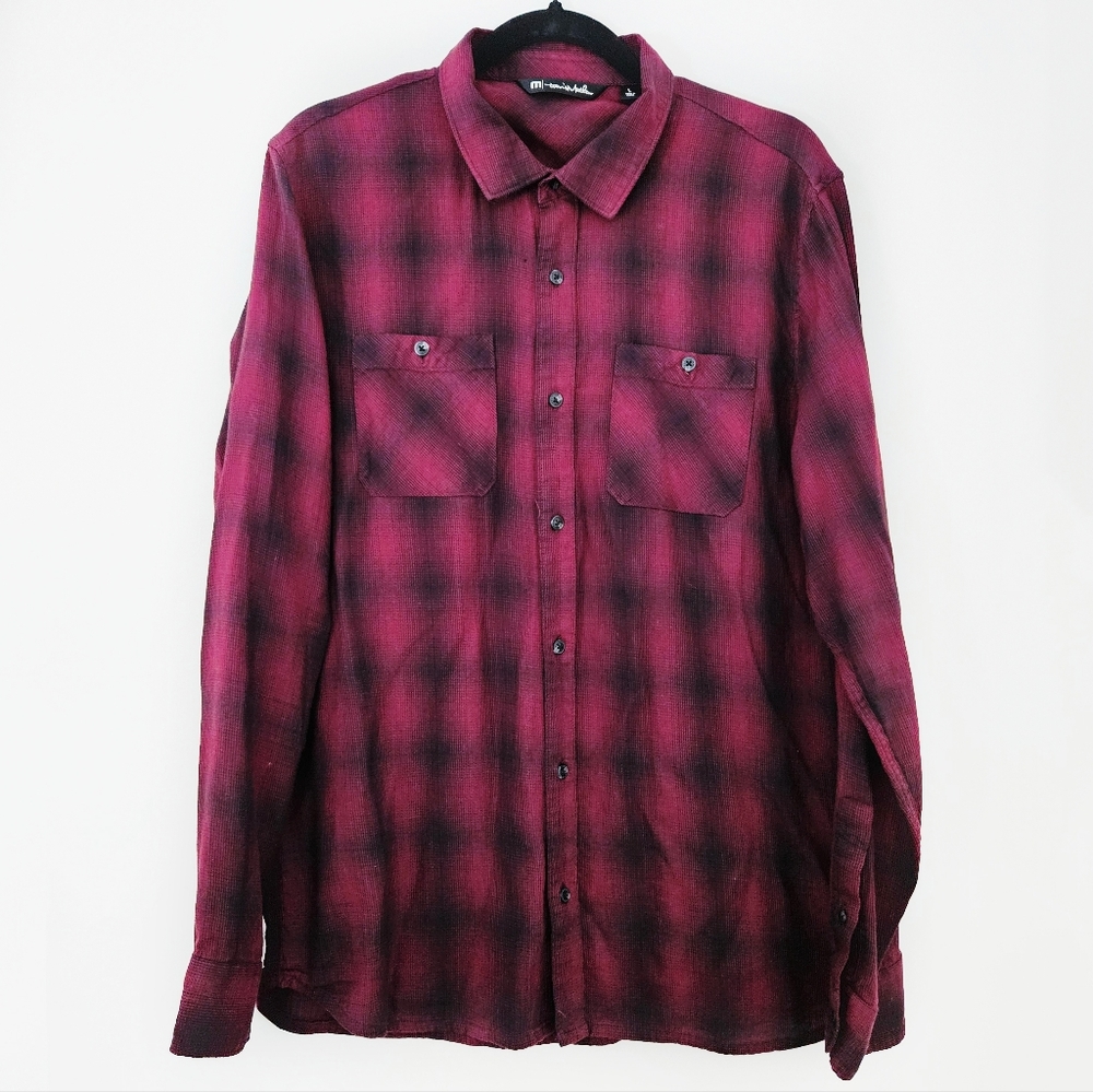Travis Mathew Men's Long Sleeve Button Down Red and Black 👔 Size Large
